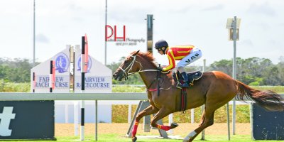 R4 Yvette Bremner Lyle Hewitson Maverick Girl-Fairview 15-March-2019-1-PHP_0976