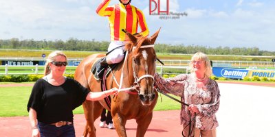 R4 Yvette Bremner Lyle Hewitson Maverick Girl-Fairview 15-March-2019-1-PHP_0990