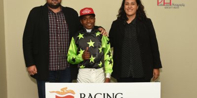 R3 Five Star Racing Charles Ndlovu On A Promise-Fairview 22-April-2019-1-PHP_6007