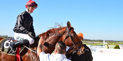 R3 Yvette Bremner Lyle Hewitson SIlken Thread- 24 May 2019-Fairview Racecourse-PHP_0555