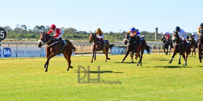 R1 Jacques Strydom Collen Storey Beneficiary- 14 June 2019-Fairview Racecourse-1-PHP_5320