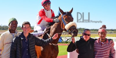 R1 Jacques Strydom Collen Storey Beneficiary- 14 June 2019-Fairview Racecourse-1-PHP_5353