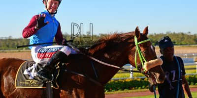 R7 Jacques Strydom Greg Cheyne Onesie PE Gold Cup- 14 June 2019-Fairview Racecourse-1-PHP_5732