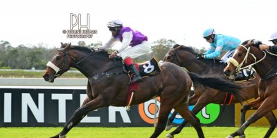R1 Jacques Strydom D Bogalieboile Humanitarian-Fairview Racecourse-30 August 20191-PHP_6643