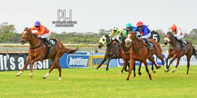 R5 Yvette Bremner Mathew Thackeray Le Grand Rouge- 2 August 2019-Fairview Racecourse-1-PHP_3419