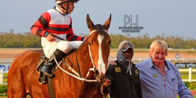 R8 Duncan McKenzie Chase Maujean Bell Tower- 2 August 2019-Fairview Racecourse-1-PHP_3674
