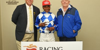 R9 Alan Greeff Charles Ndlovu Stream of Kindness- 5 August 2019-Fairview Racecourse-1-PHP_4313
