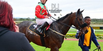 R1 Tara Laing Chase Maujean Beyond Temptation-Fairview Racecourse-25 October 20191-PHP_4497