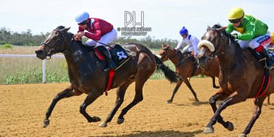 R1 Yvette Bremner Richard Fourie Party Angel-Fairview Racecourse-4 October 20191-PHP_2207