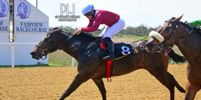 R1 Yvette Bremner Richard Fourie Party Angel-Fairview Racecourse-4 October 20191-PHP_2208
