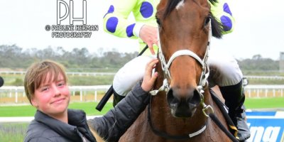 R4 Yvette Bremner Wayne Agrella Flying Squadron-Fairview Racecourse-21 October 20191-PHP_4261