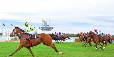 R6 Yvette Bremner Wayne Agrella Sir Frenchie-Fairview Racecourse-25 October 20191-PHP_4740