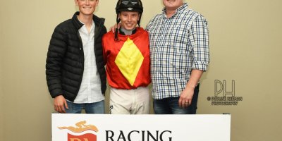 R7 Jacques Strydom Ryan Munger Flame of Fire-Fairview Racecourse-18 October 20191-PHP_4023